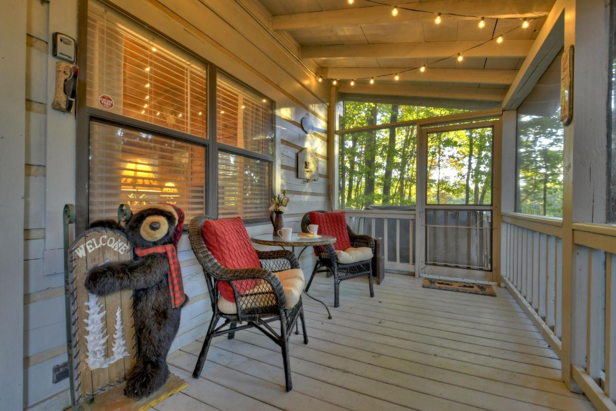 Villa Hygge Haus Rustic Charm Cozy Beds And A Serene Location