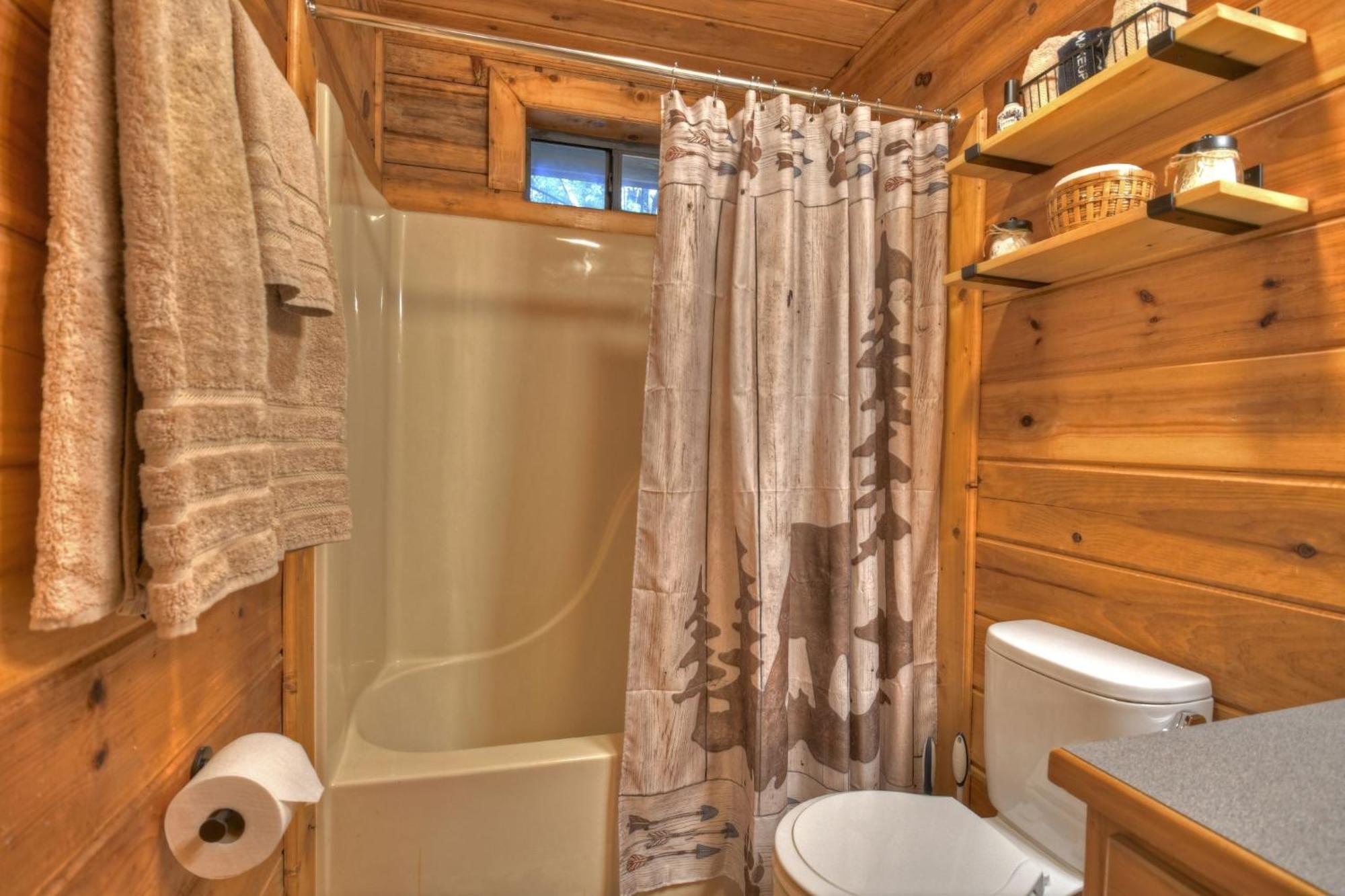 Hygge Haus Rustic Charm Cozy Beds And A Serene Location Villa *
