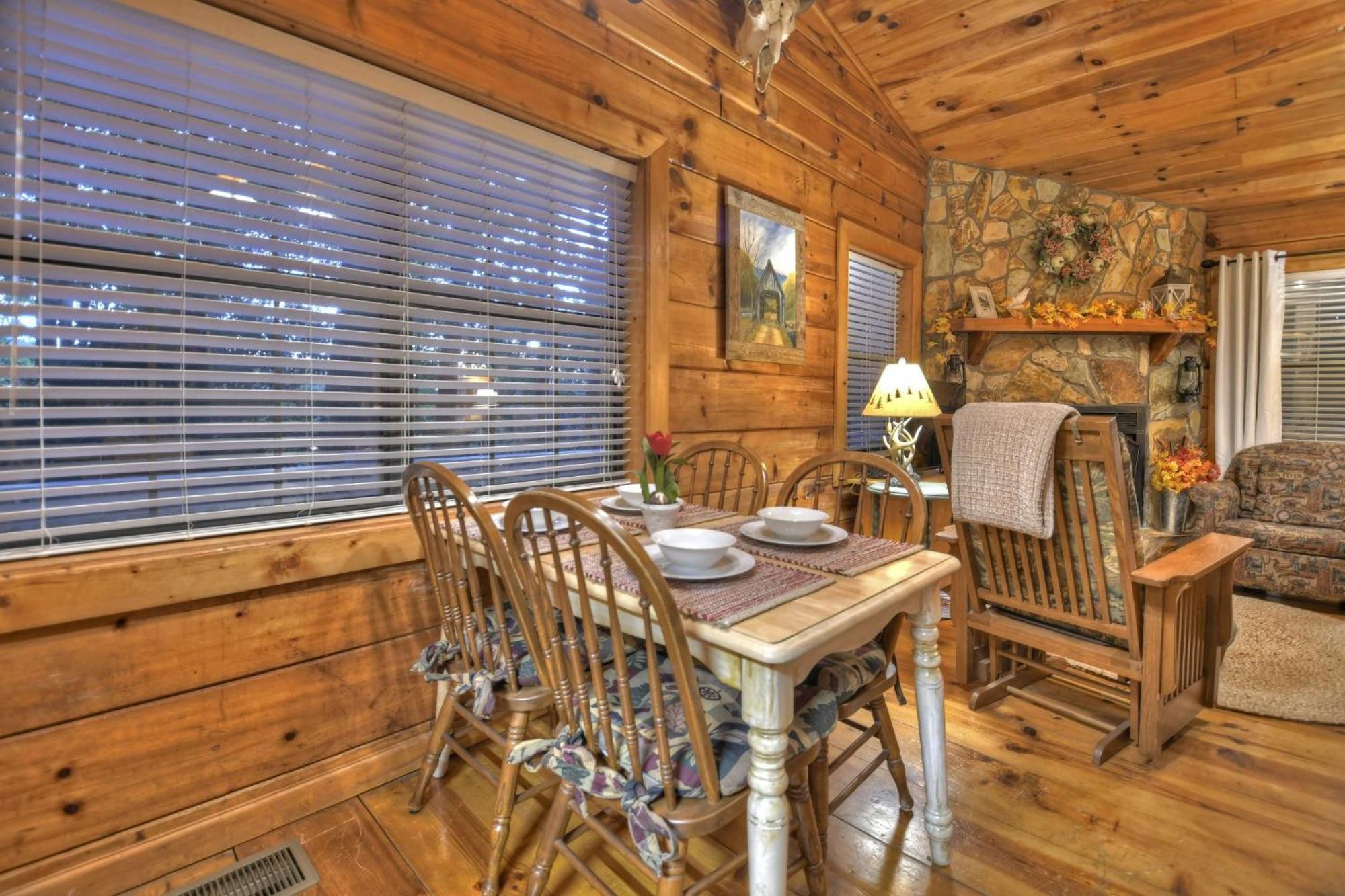 Villa Hygge Haus Rustic Charm Cozy Beds And A Serene Location Ellijay