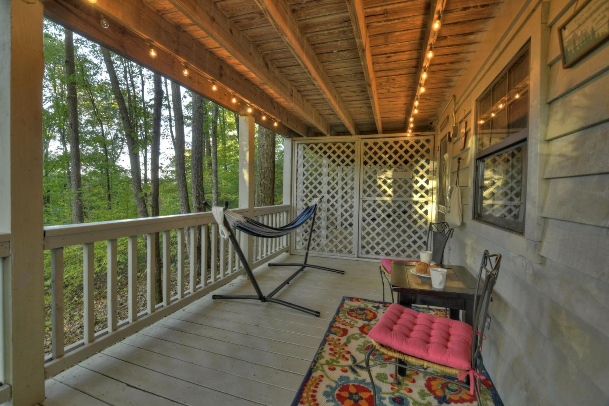 Villa Hygge Haus Rustic Charm Cozy Beds And A Serene Location